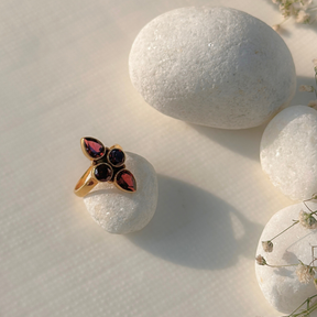 Garnet 18k gold plated silver 925 ring

Natural garnet gemstone gold plated silver ring

Red garnet 925 silver gold plated ring

garnet Ring 
