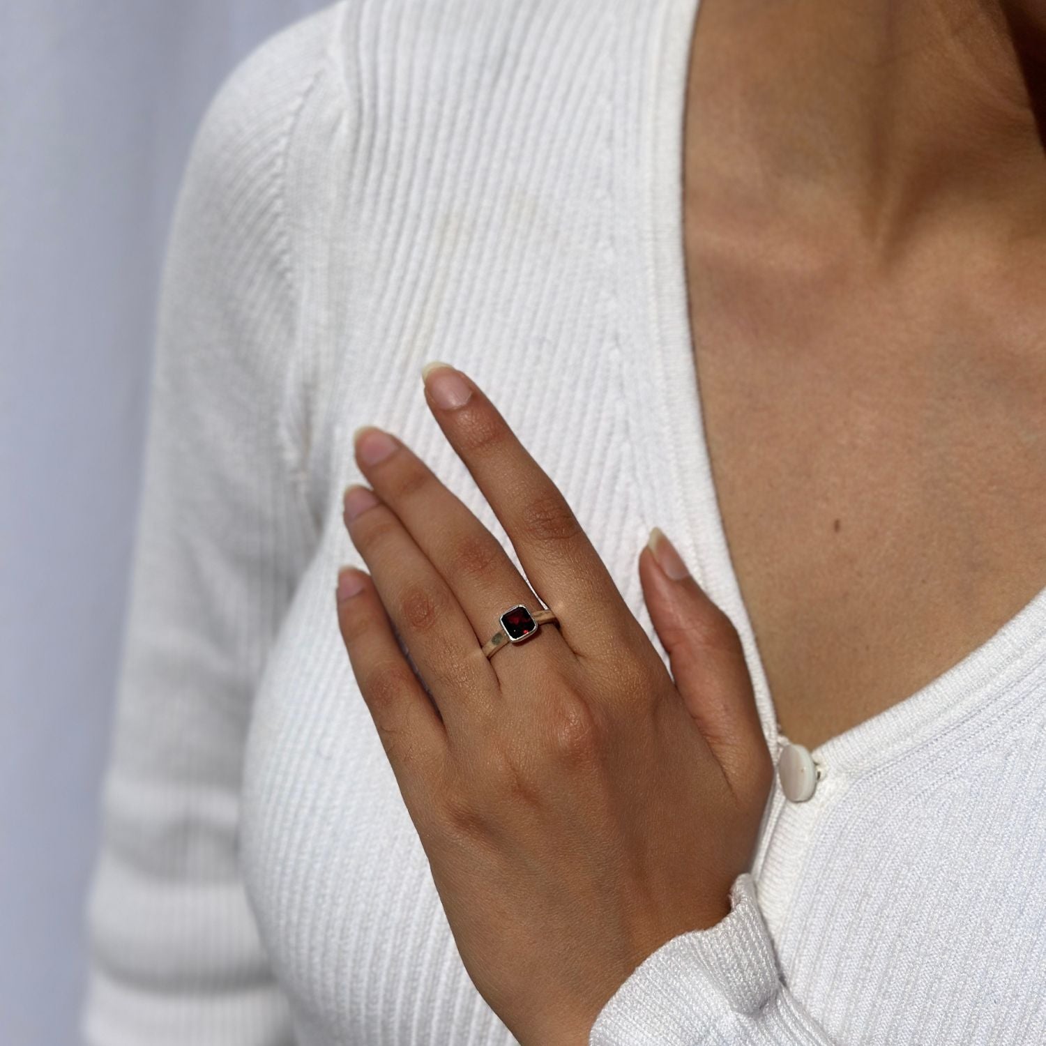 Garnet 18k silver 925 ring

Natural garnet gemstone silver 925 ring

Red garnet 925 sterling silver ring

Garnet stone silver ring India

Elegant garnet silver 925 ring