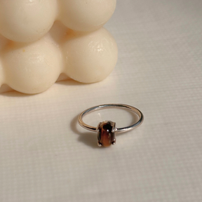 Tiger eye silver 925 ring for women

Natural tiger eye gemstone silver ring

Tiger eye 925 sterling silver ring

Tiger eye stone silver ring

Minimal ring 

Minimal Silver Ring

Ring for daily wear