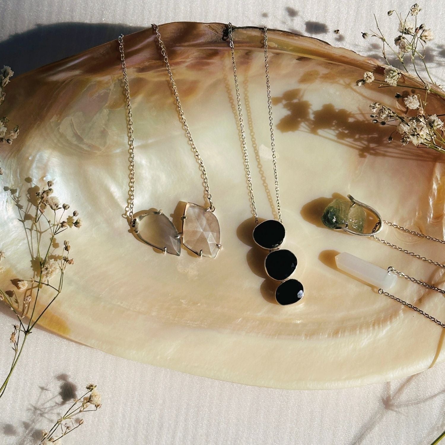 Moonstone silver 925 pendant necklace

Natural rainbow moonstone silver necklace

Moonstone 925 sterling silver pendant

Moonstone stone silver necklace India

Elegant moonstone silver necklace online

Minimal pendant 

minimal necklace 

Pendant for daily wear 