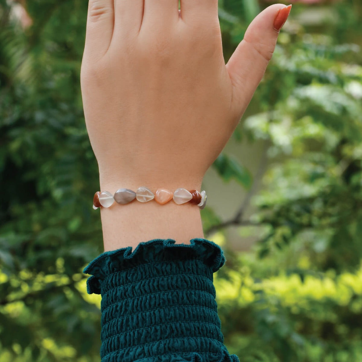 Moonstone beads heart shaped bracelet