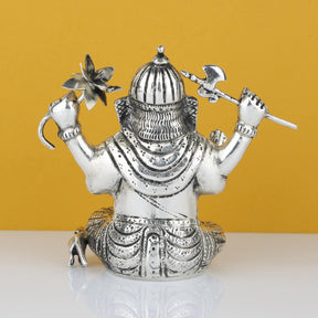  Ganesha sculpture