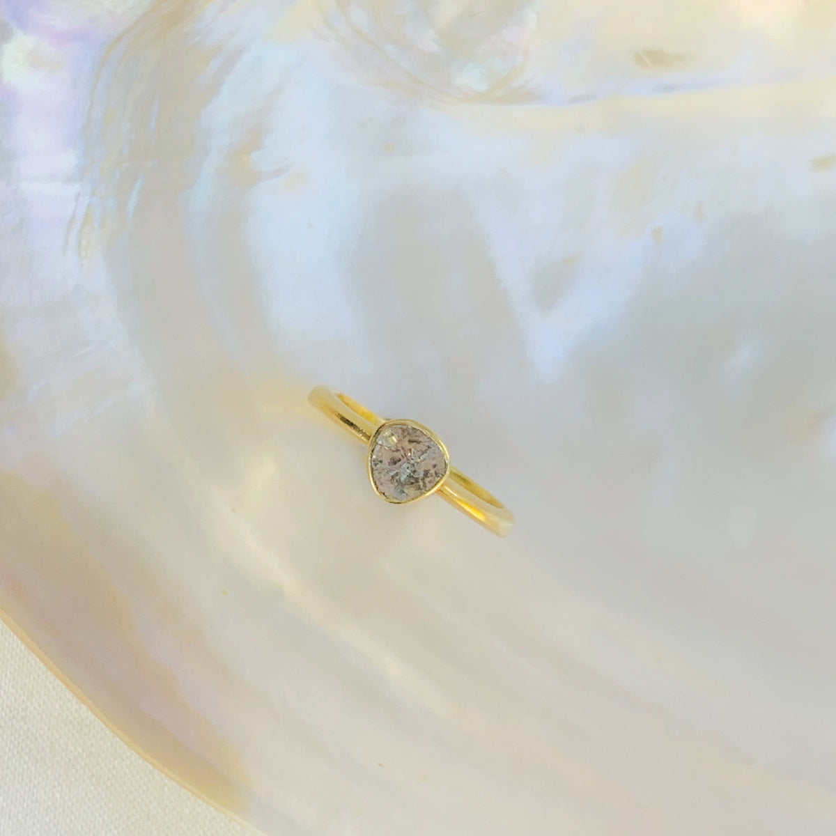 Enticing diamond ring