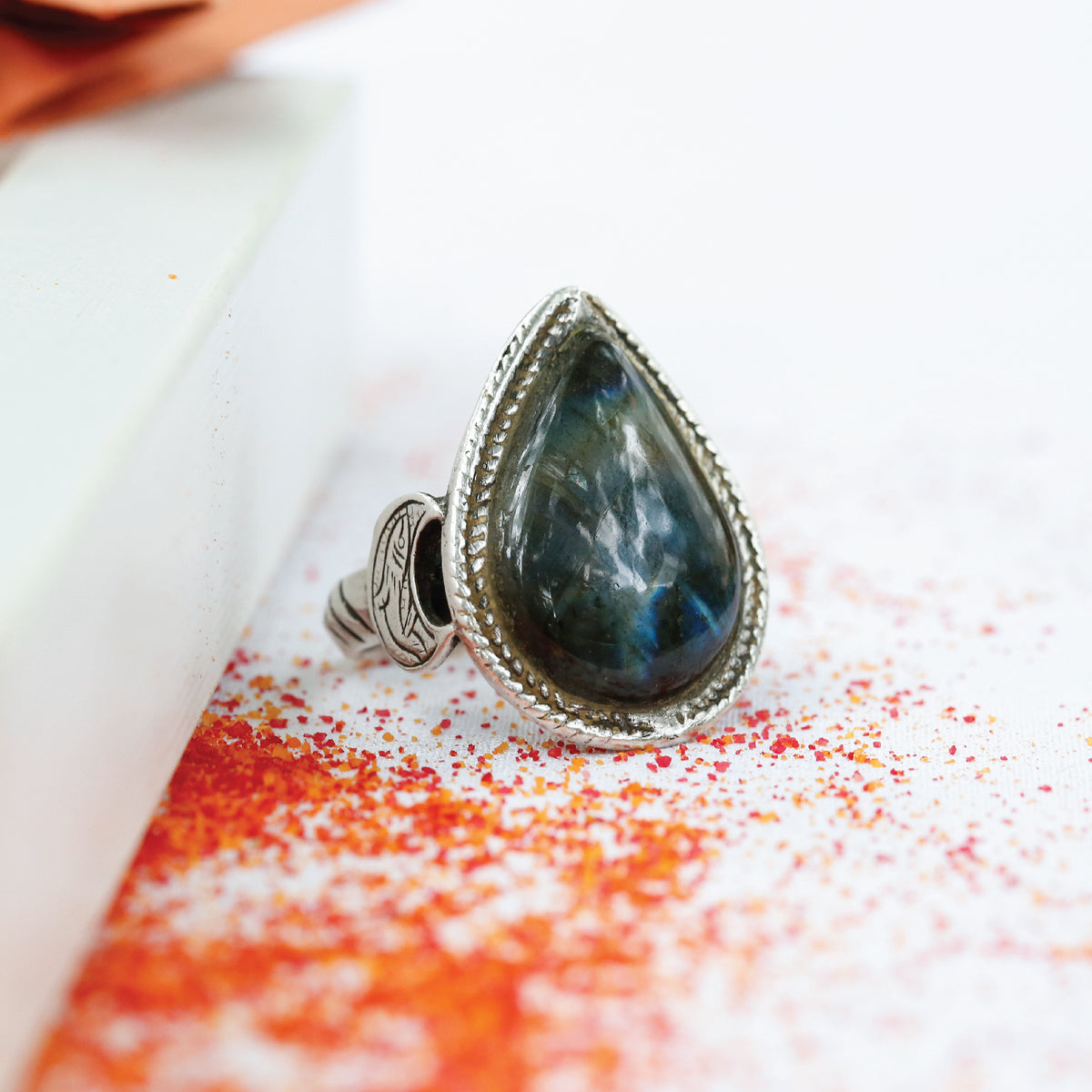 Kylee labradorite ring