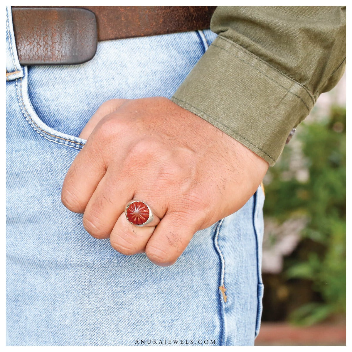Round shape ring, carnelian ring, sterling silver ring, gemstone ring, shiny ring, orange ring, red ring 