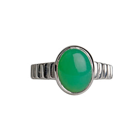 Voluptuous oval-shaped aventurine silver ring