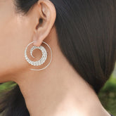 hoops, buy hoops online, sterling silver hoops, buy silver hoops, spiral hoops
Spiral shape silver 925 hoops earrings