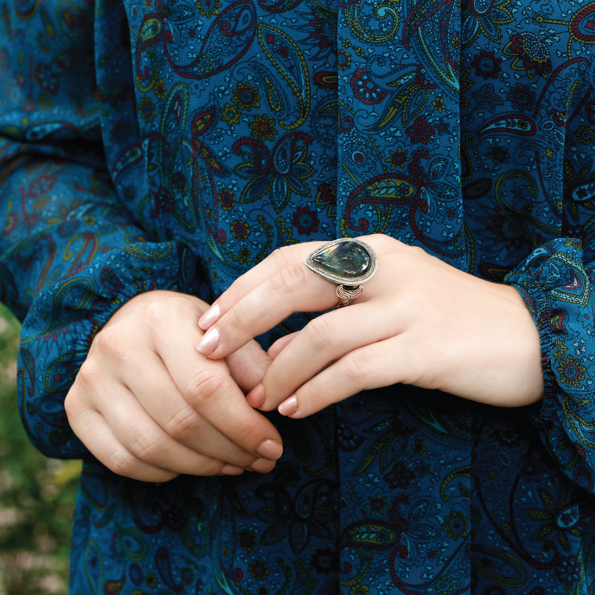 Kylee labradorite ring