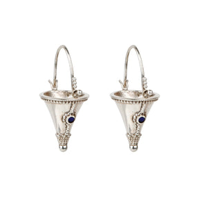 long earrings, small earrings, hoops, drops, danglers, studs, stud earrings, Handcuff, Red onyx, Black onyx, jewelery, Certified jewelry, Oval ring, square ring, round ring, Abalone, Labradorite, Morganite, Lemon quartz, quartz, Tanzanite, Iolite, Blue, V