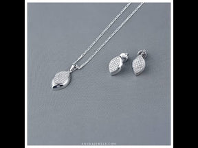  luxurious pendant