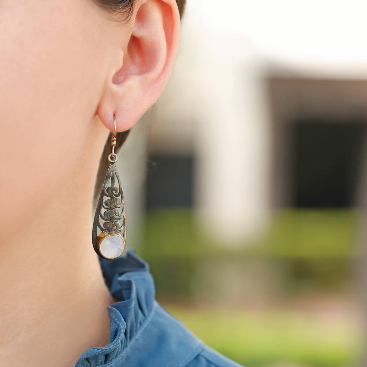  small earrings