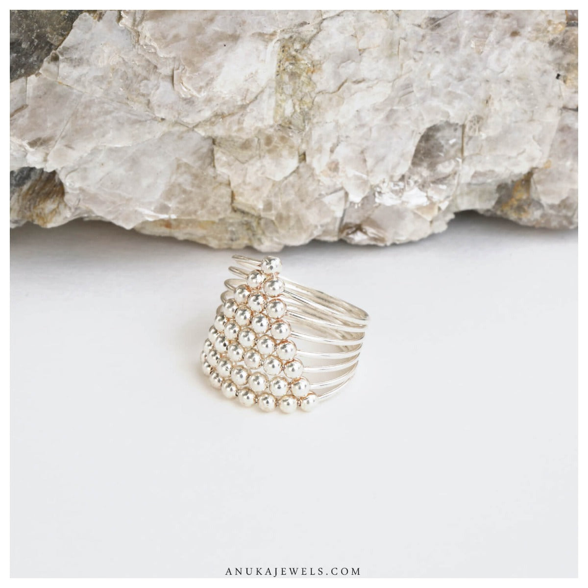  pyramid-shaped ring