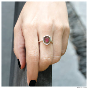 Red onyx, Black onyx, jewelry, Certified jewelry, Oval ring, square ring, round ring, Abalone, Labradorite, Morganite, Lemon quartz, quartz, Tanzanite, Iolite, Blue, Violet, gold pendant, moonstone, rainbow moonstone, stone, , Amethyst, garnet, Citrine ,R