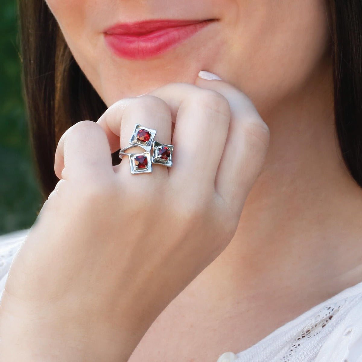 Marvelous three square faced silver garnet ring