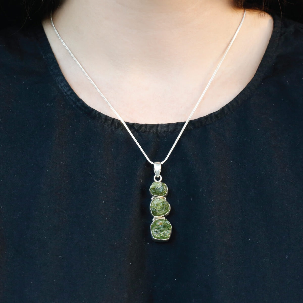 rough stone jewelry, raw stone jewelry, buy peridot jewelry, buy raw stone jewelry, sterling silver pendant , buy ring, buy pendant online, buy peridot ring, raw peridot pendant 
