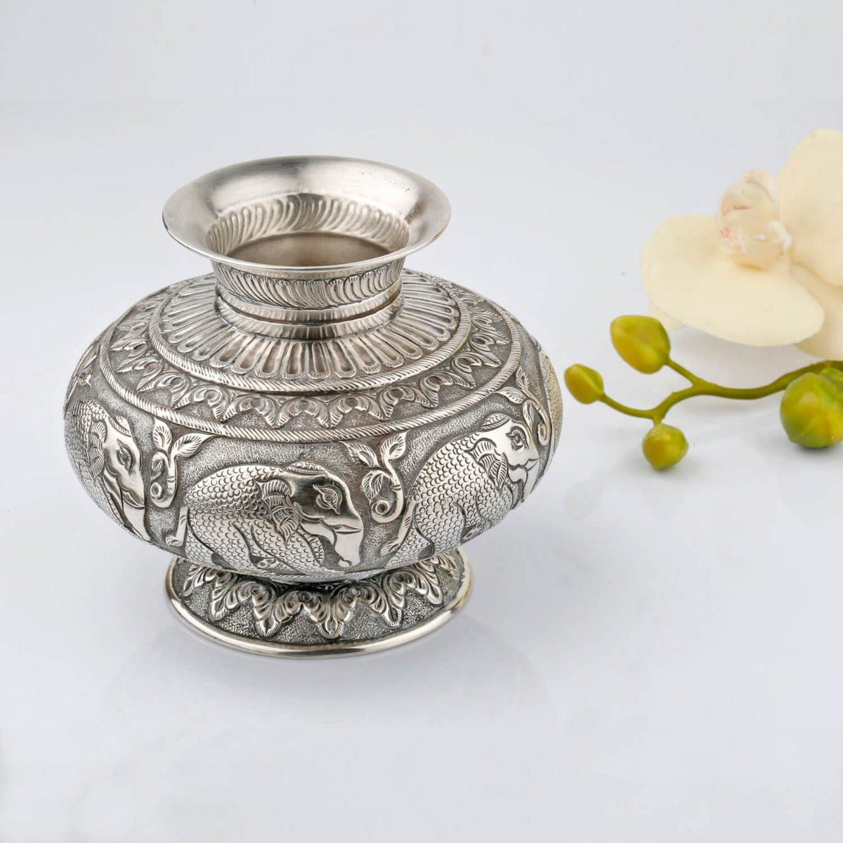 Magnificient elephant carved silver pot
